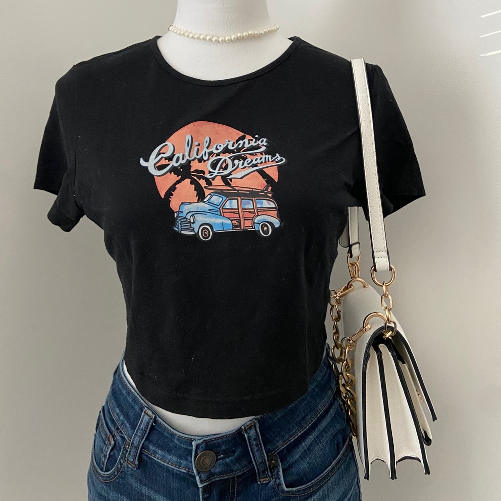 Condition: New w/o tags
Material: 60% Cotton, 40% Polyester